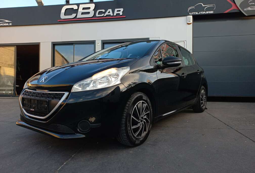 Peugeot 208 1.2i