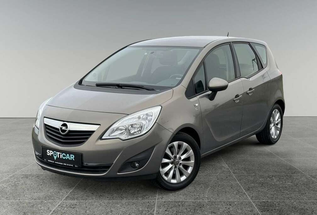 Opel Cosmo Start/Stop 1.4Turbo slechts 30 000 Km  Sen