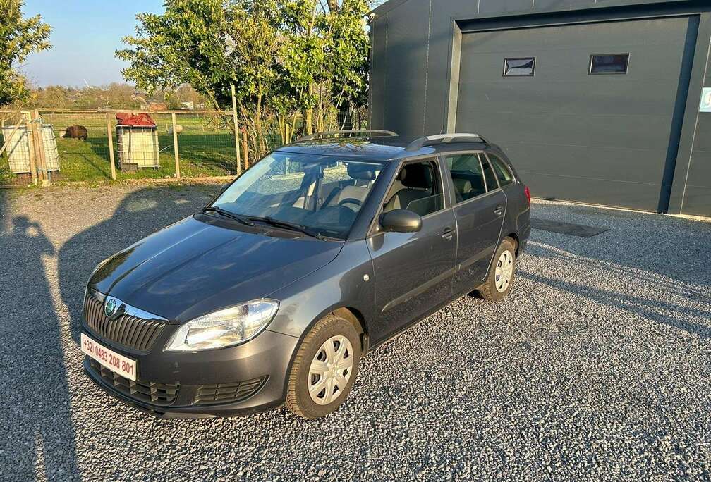 Skoda 1.2 TSI Essence Euro5 2011 CARNET COMPLET