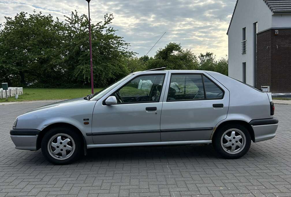 Renault 18000cc