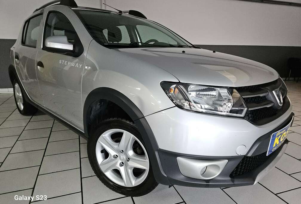 Dacia Stepway 0.9 TCE 90CV/NAVIGATION//ATTACHE REMORQUE
