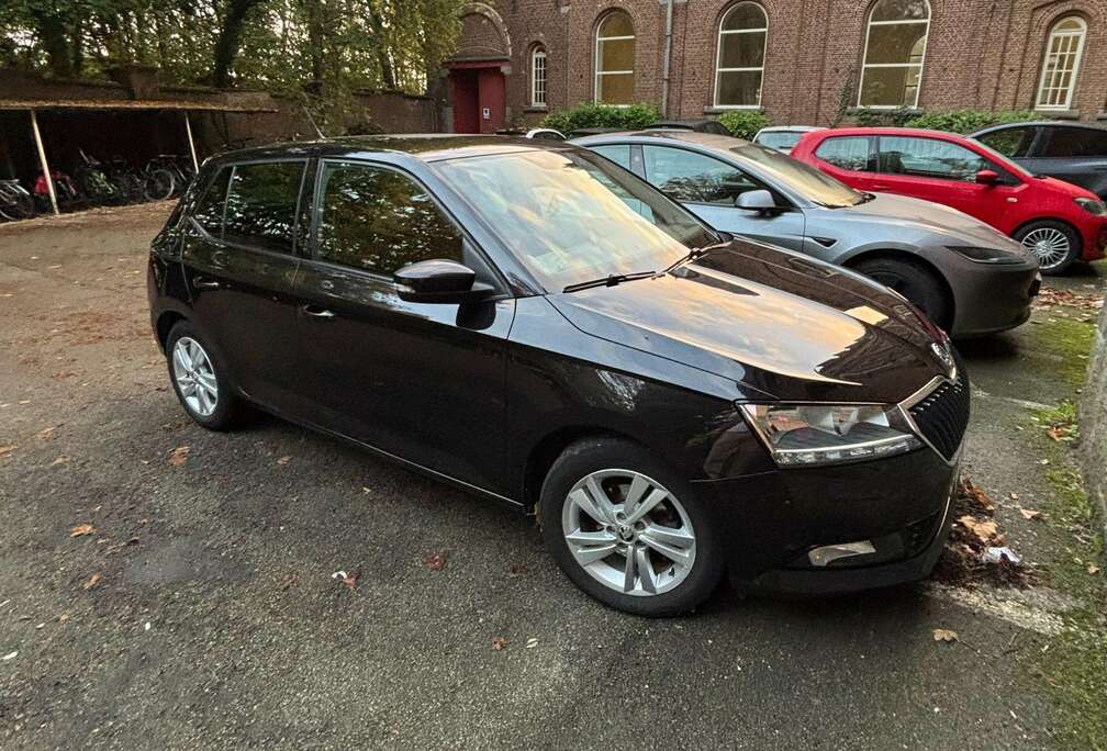 Skoda Fabia 1.0 MPI Ambition  Airco  Carplay