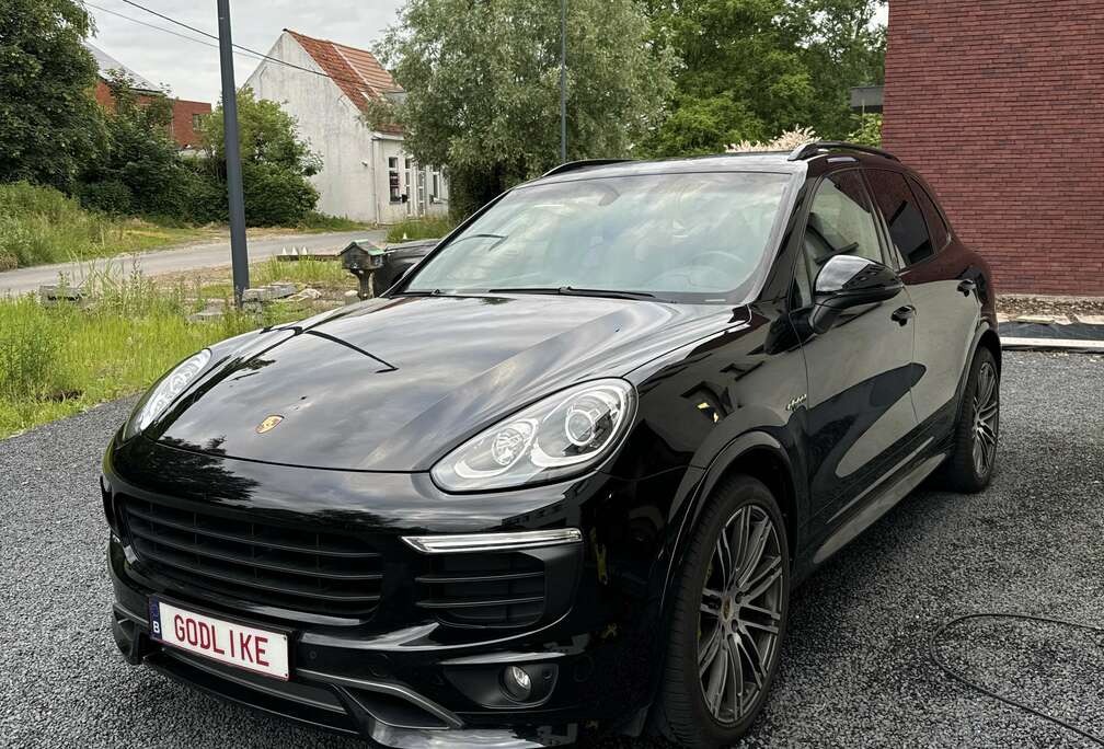 Porsche Porsche Cayenne S e-hybrid V6 416pk Techart Chrono