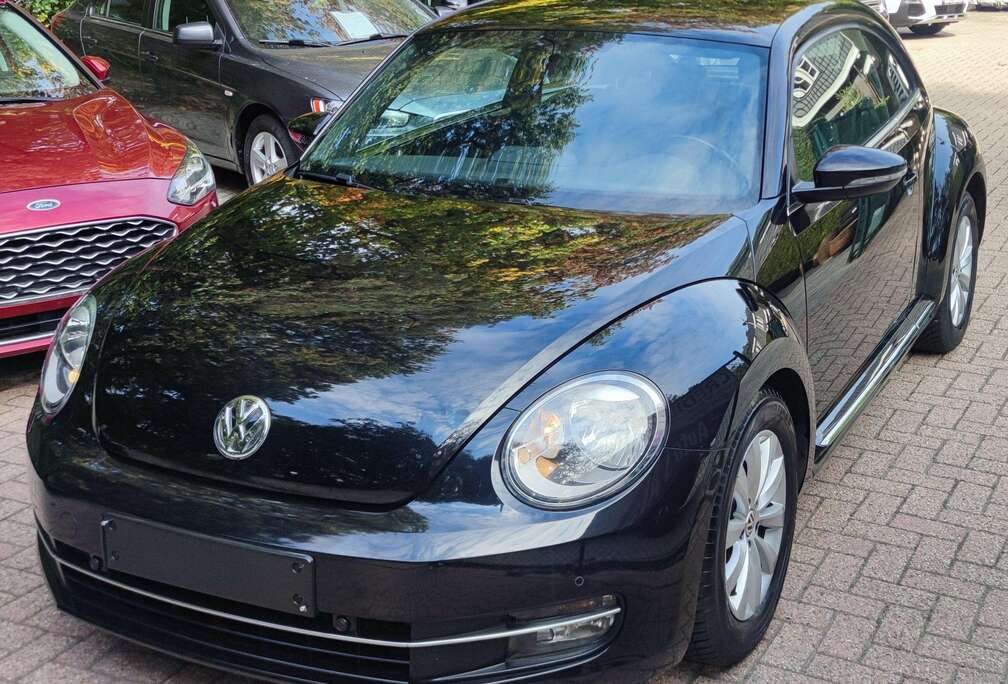 Volkswagen New Beetle 1.6 Style    NIEUWSTAAT