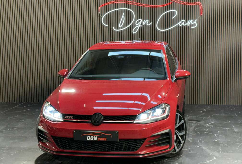 Volkswagen Golf 2.0 TSI Performance DSG
