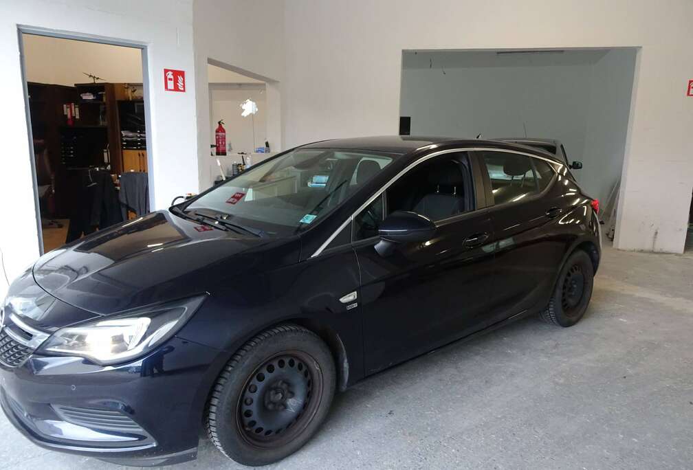 Opel Astra 1.0 Turbo ECOTEC 120 Years S/S (EU6.2)