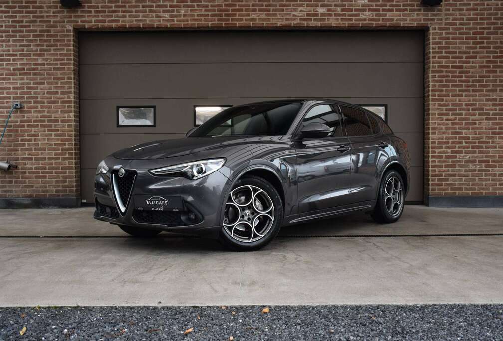Alfa Romeo 2.2 MJD / TI / SCHUIFDAK / CARPLAY / KEYLESS / GPS / CAMERA / DAB / XENON / BLIS / ACC