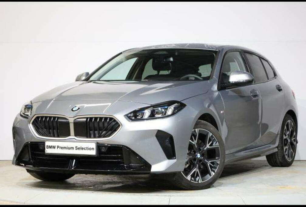 BMW Hatch M Sport Design