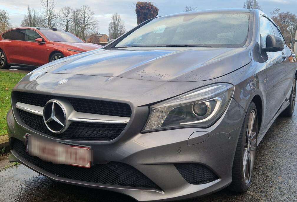 Mercedes-Benz CLA 180