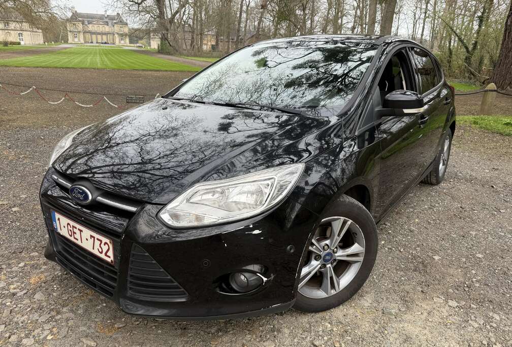 Ford Focus 1.0 125 CHEVAUX Airco Pdc euro 5B 100% ok