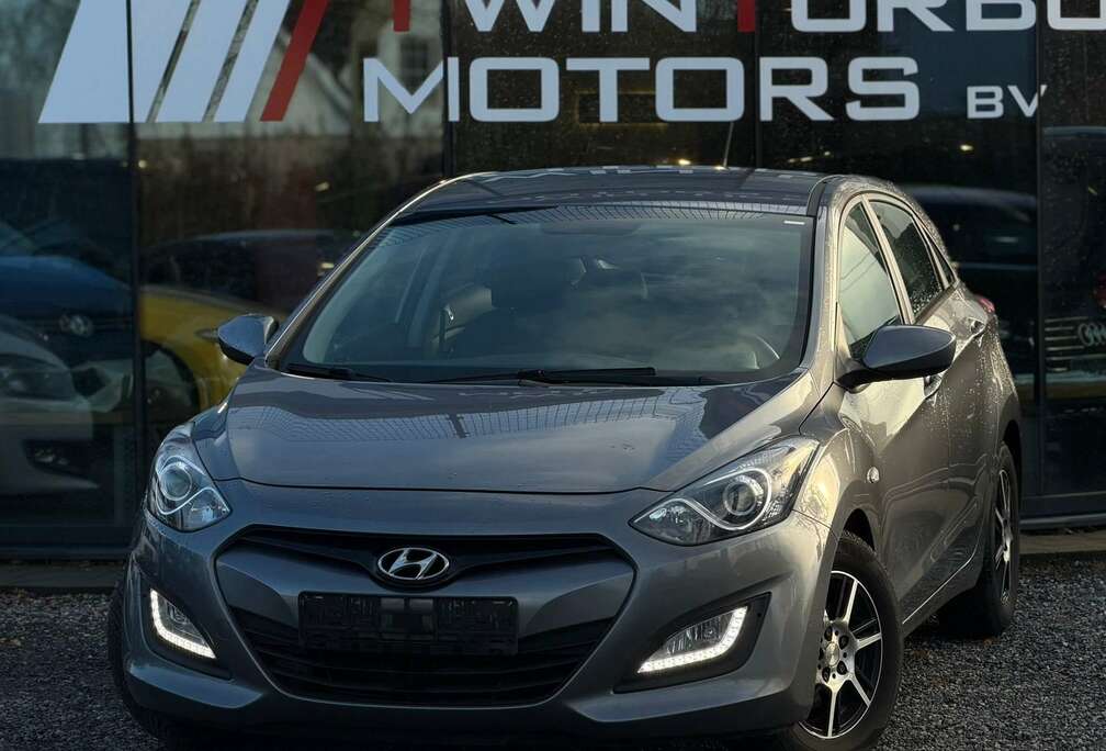 Hyundai i30 1.6 Automatik Style