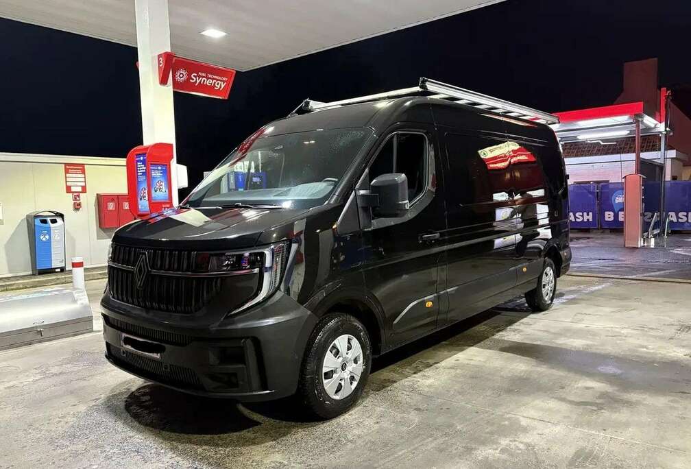 Renault 2.5 D 35 L3H2