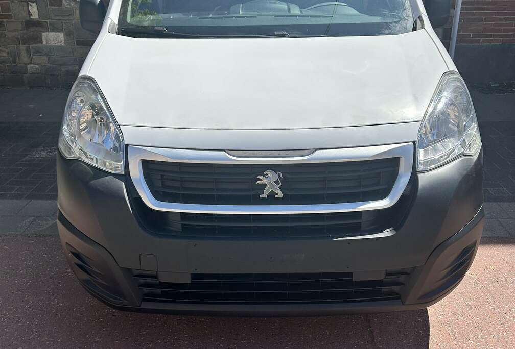 Peugeot 1.6 HDi Pack CD Airco