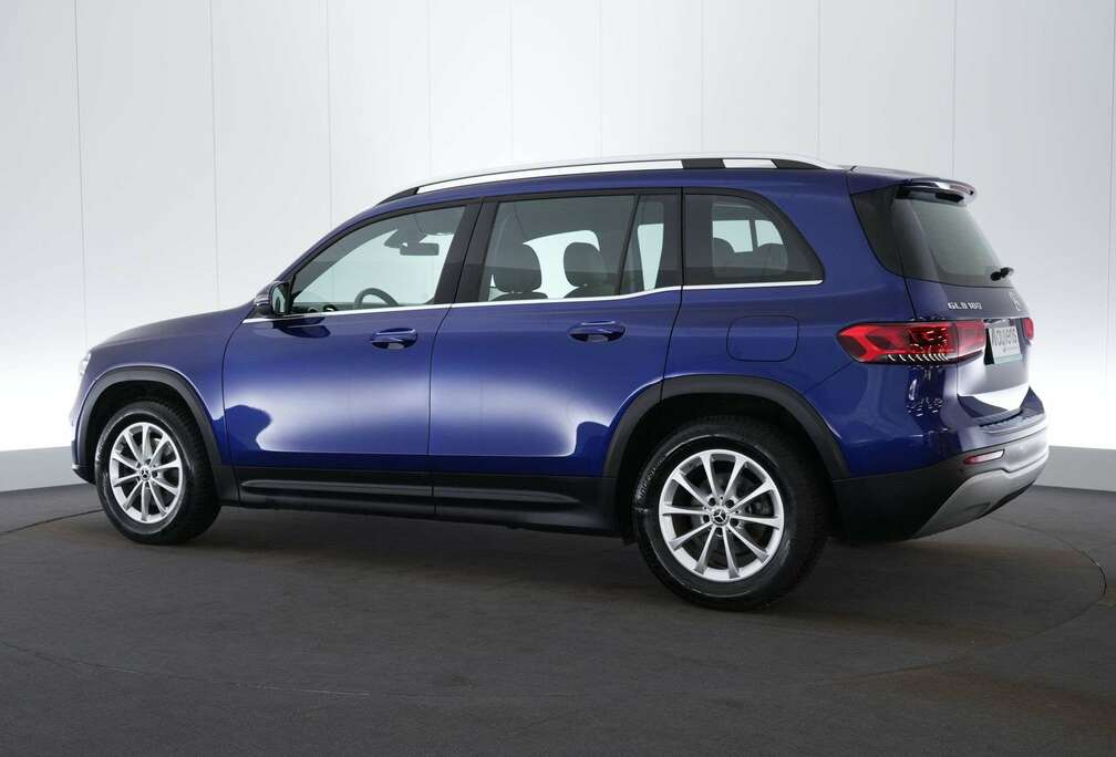 Mercedes-Benz AUT Business Line LEDER/STOF LED GPS PDC CAM Verw.