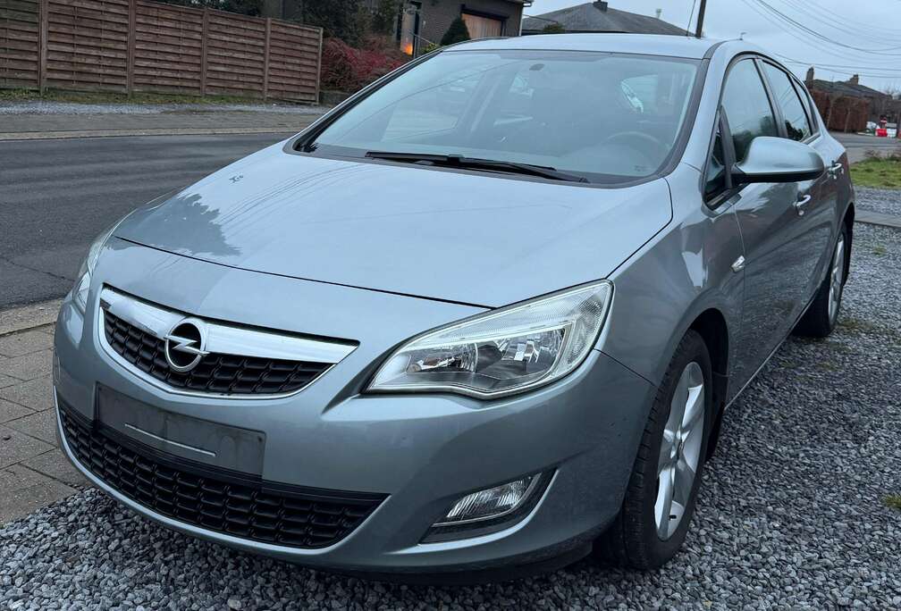 Opel Astra 1.6i Sport