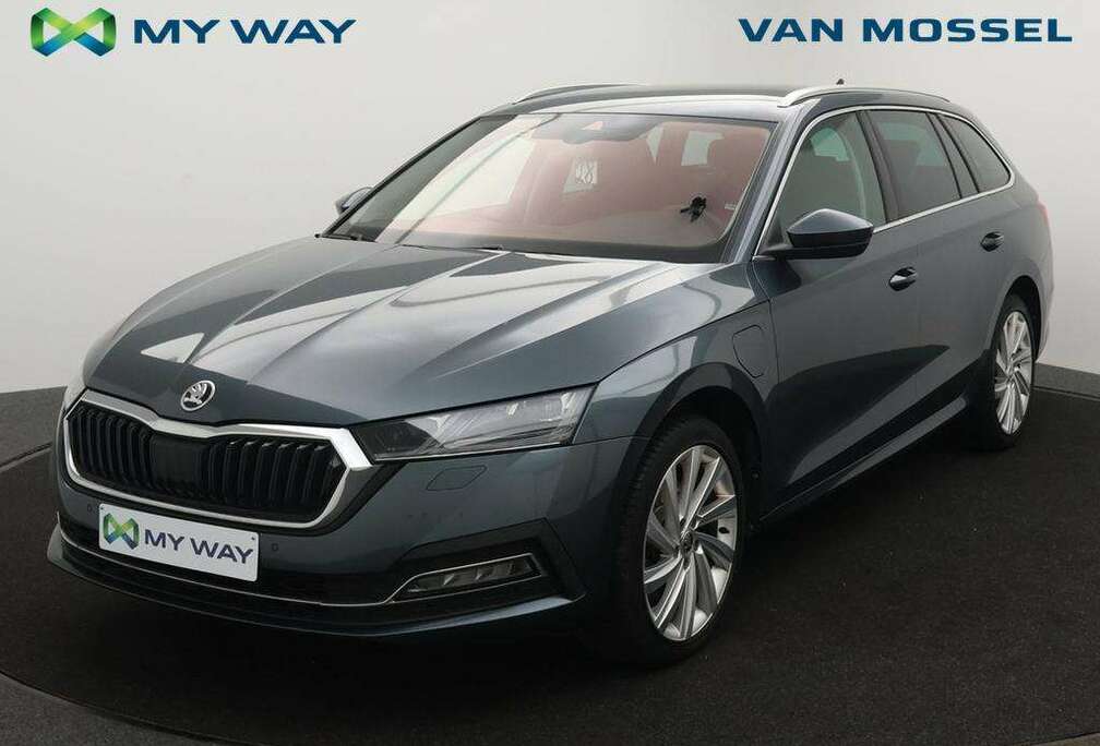 Skoda Octavia Combi Style 1.4TSI iV 204PK *AUTOMAAT*LEDER*VIRTUAL COCKPIT*CAMERA*PDC*CRUISE*NAVI*...*