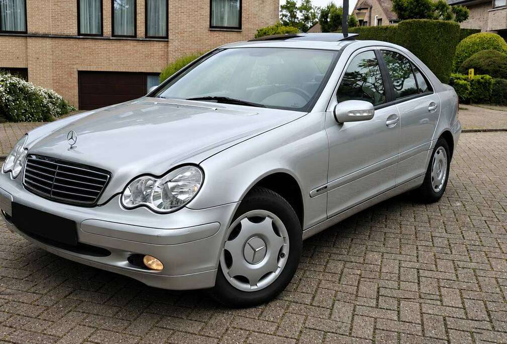 Mercedes-Benz C180 K 2003 150Km Automatique Clim Euro 4 CT BLANCO