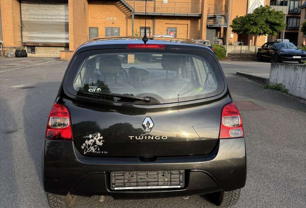 Renault 1.5 dCi Night & Day