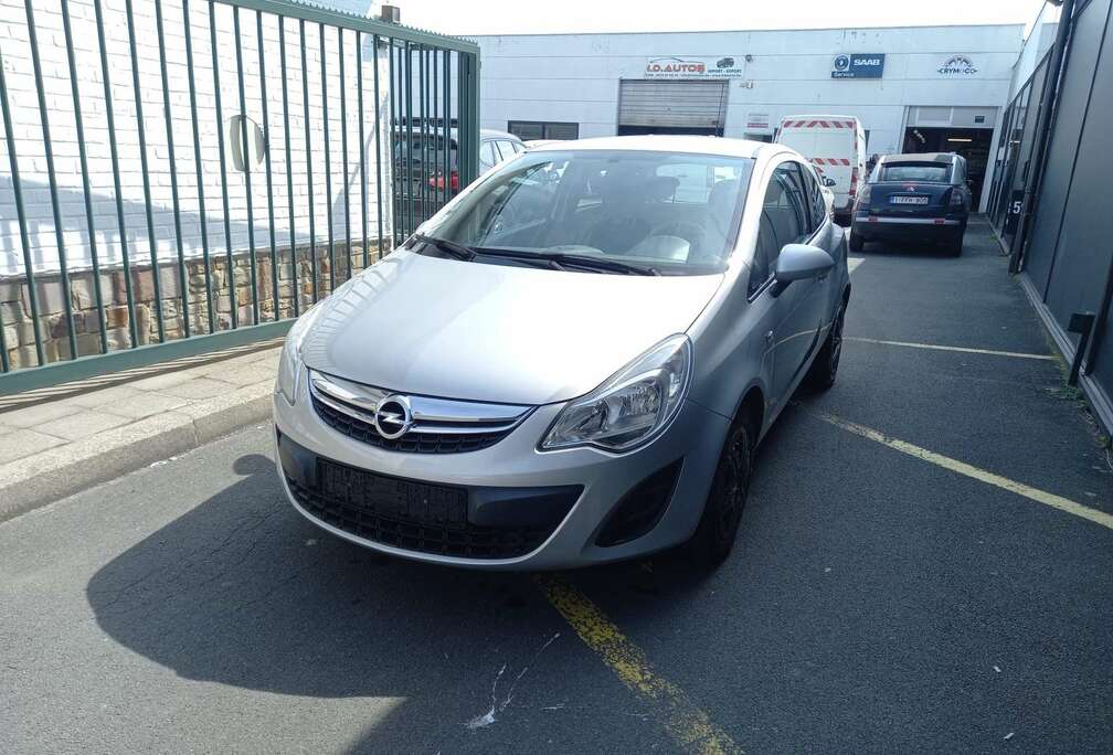 Opel corsa cosmo 1.3cdti