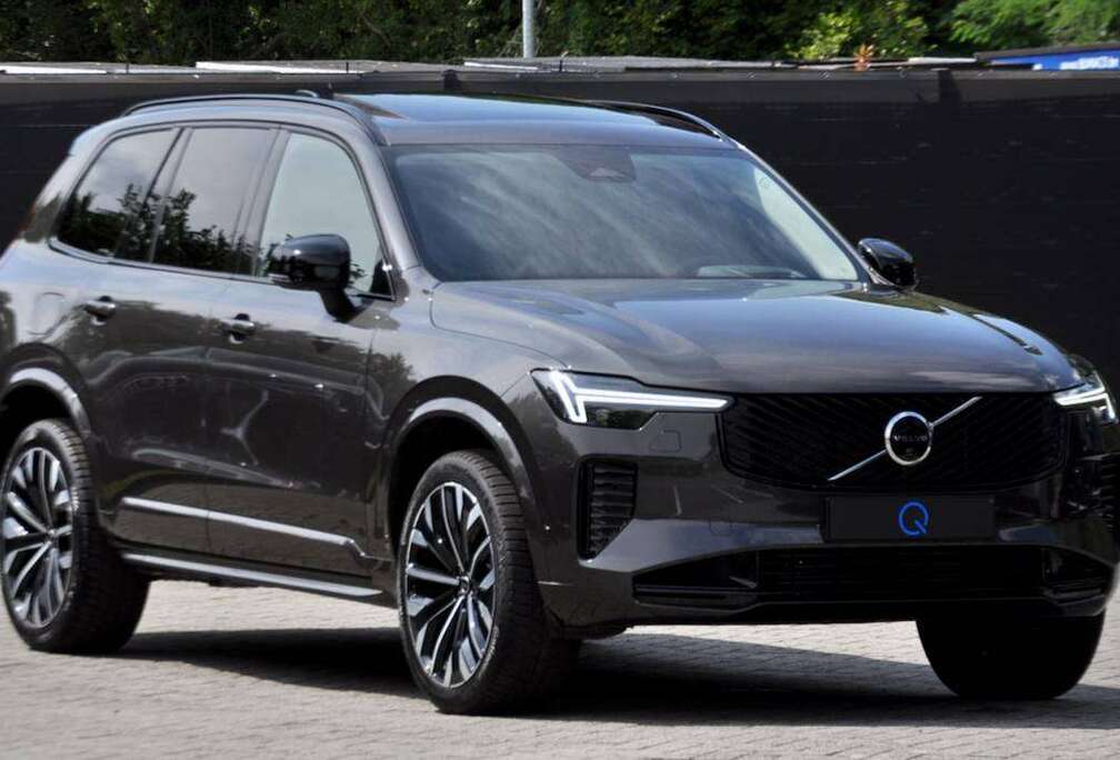 Volvo T8 ULTRA DARK MASSAGE GEKOELDE ZETELS PANO HARMAN KARDON