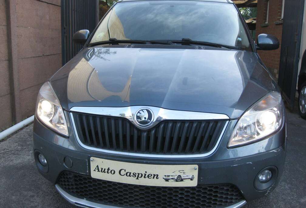 Skoda 1.6 TDi 110.000 km GPS Climatisation Garantie