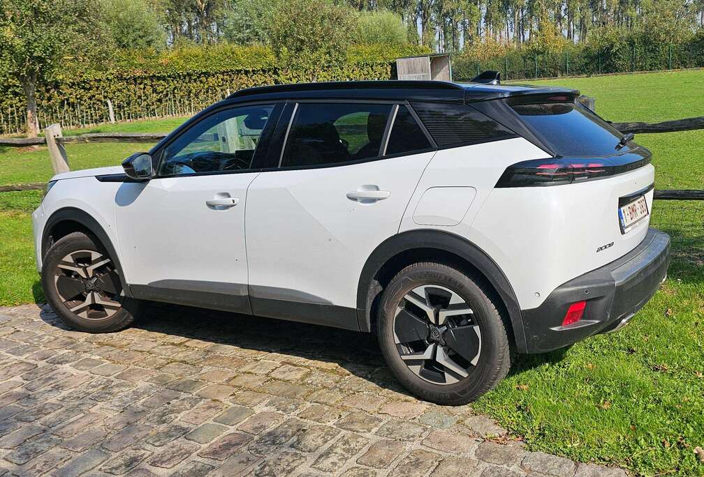 Peugeot 2008 PureTech 130 EAT8 Allure
