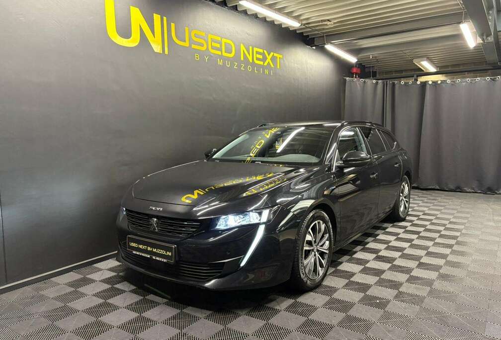 Peugeot SW Allure Pack PHEV 225cv