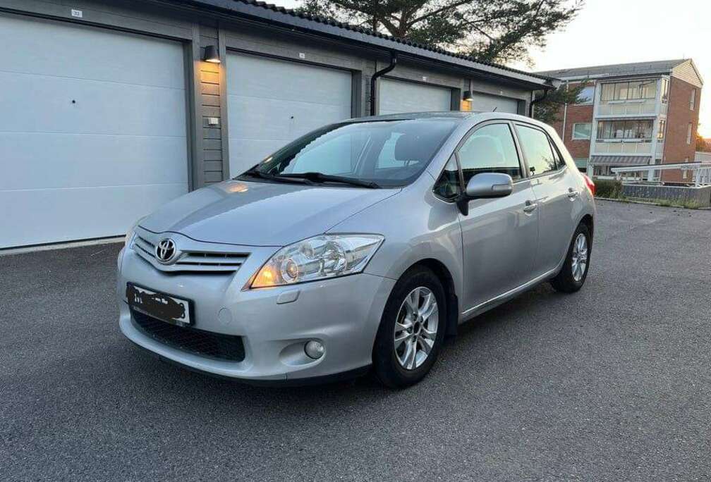 Toyota 90 D-4D FAP 110 g/km Connect