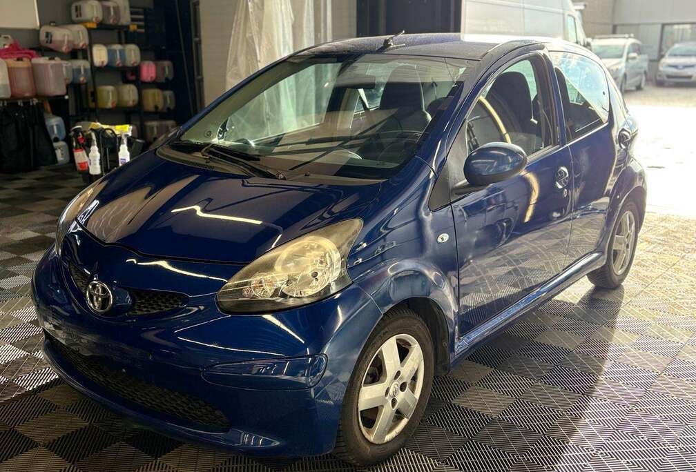 Toyota 1.0i , BJ 2006, KM 156.410