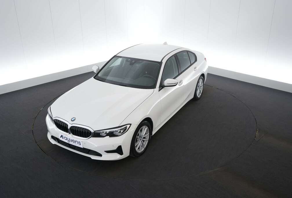 BMW 3 320dA Business LEDER/CUIR LED GPS PDC Carplay Ve