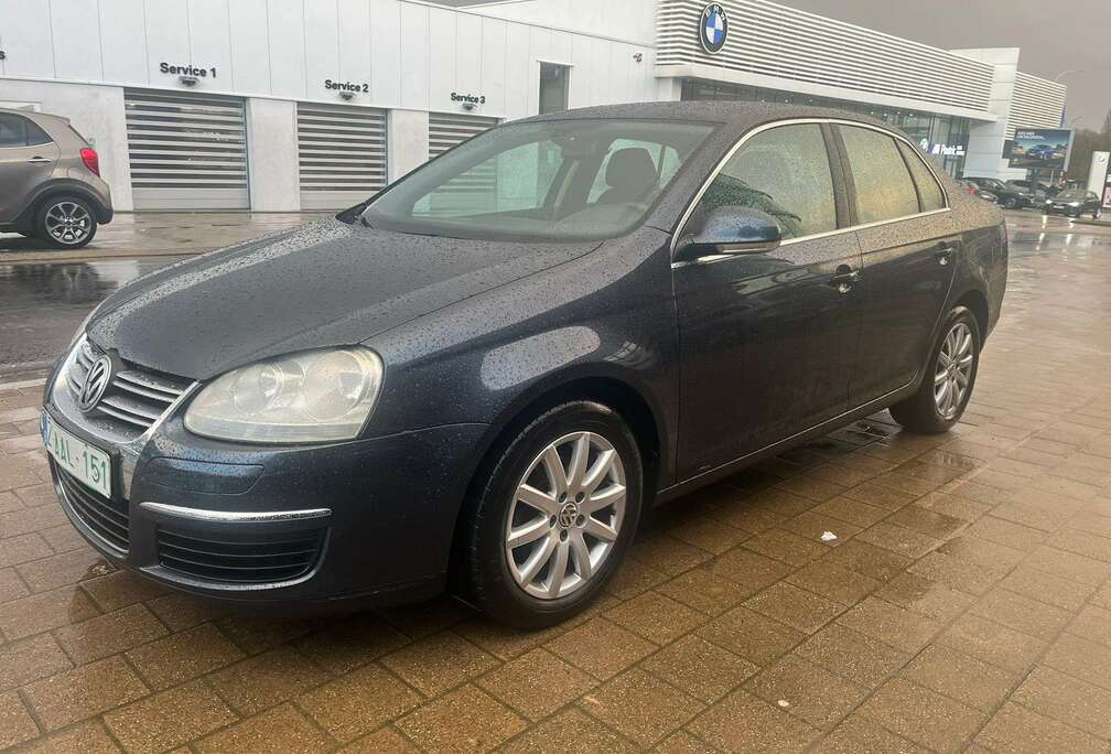Volkswagen Jetta 1.9 TDi Comfortline DPF DSG