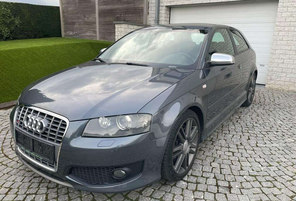 Audi S3 2.0 Turbo 16v FSI Quattro