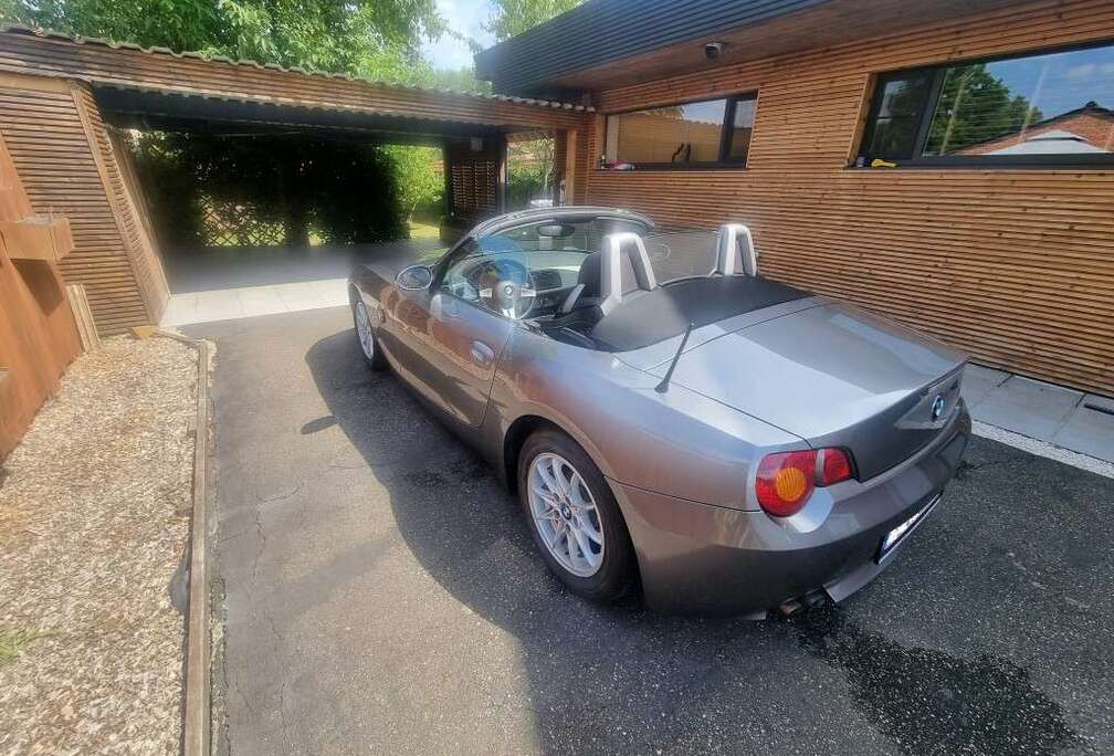 BMW Z4 2.2i 24v