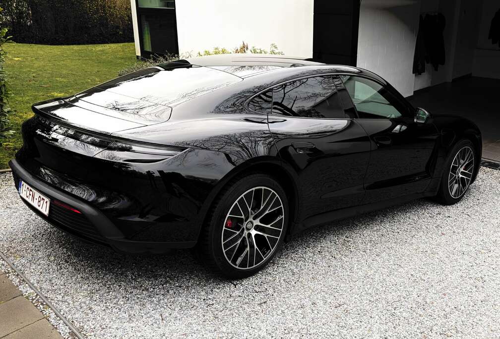 Porsche 79.2 kWh 4S