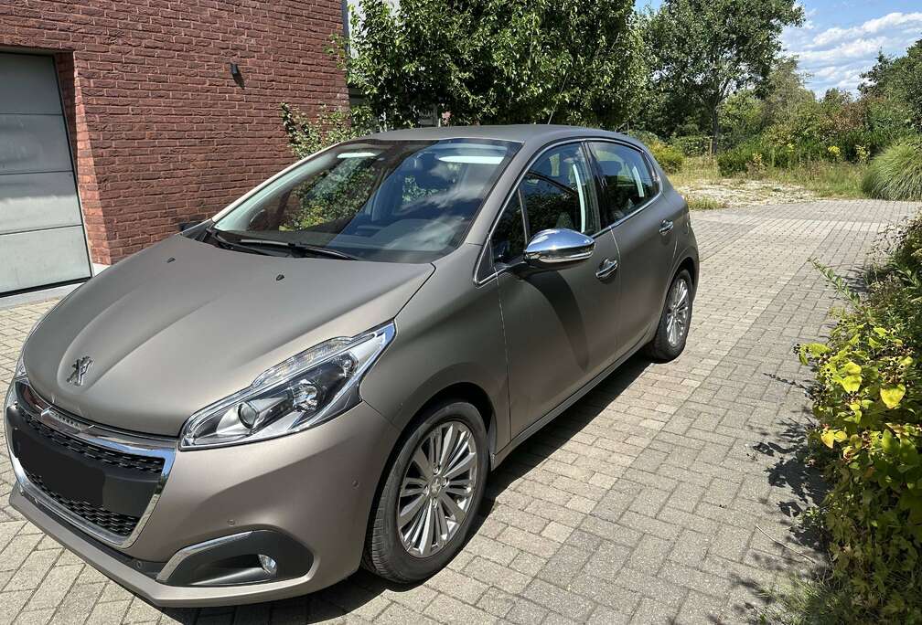 Peugeot 208 1.2i PureTech Allure