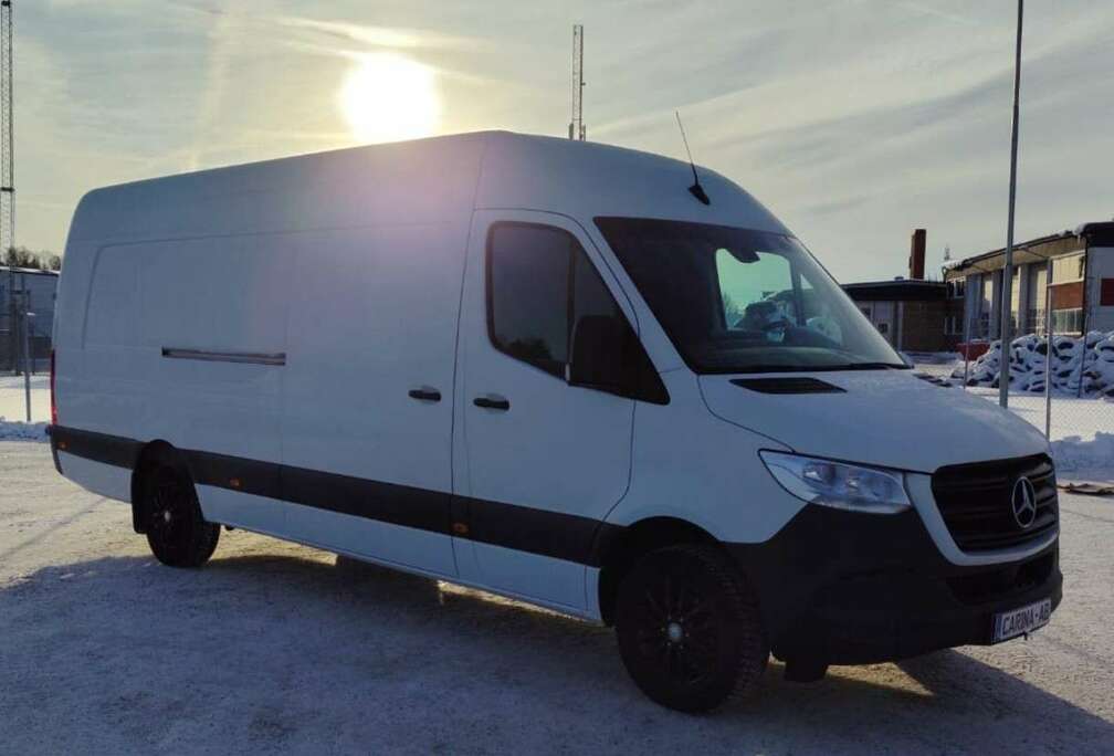 Mercedes-Benz 319 CDI Extralang HA 7G-TRONIC Plus