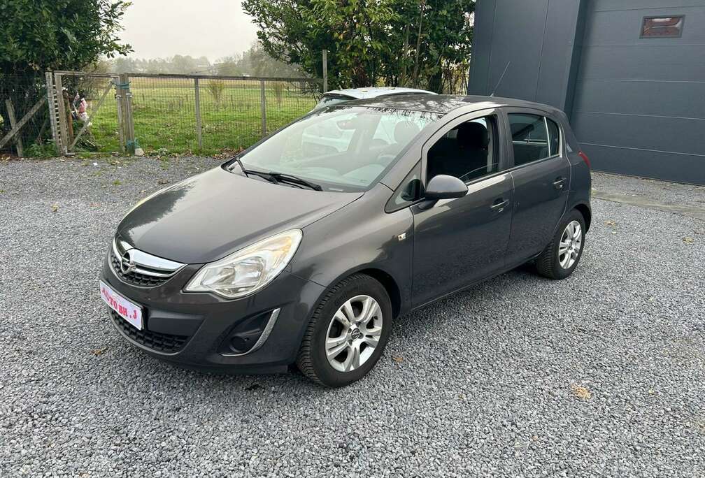 Opel 1.2 Essence AIRCO 2013 euro5 124000km