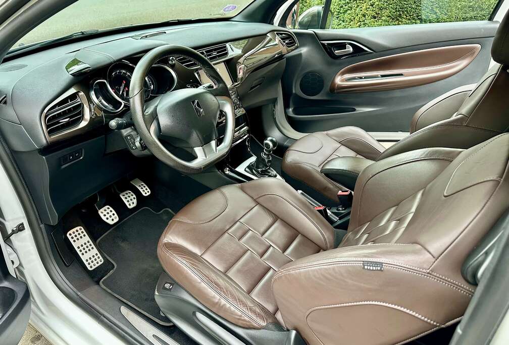 DS 3 1.2 PureTech Sport Chic S
