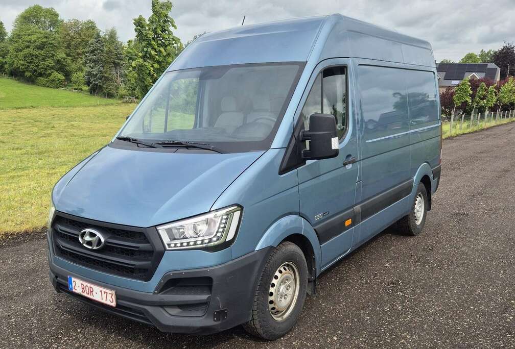 Hyundai H350 2.5 CRDi Company