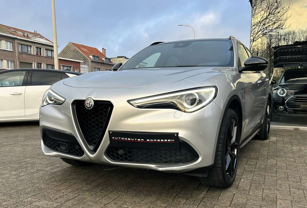 Alfa Romeo 2.2 Diesel 16V AT8 Q4