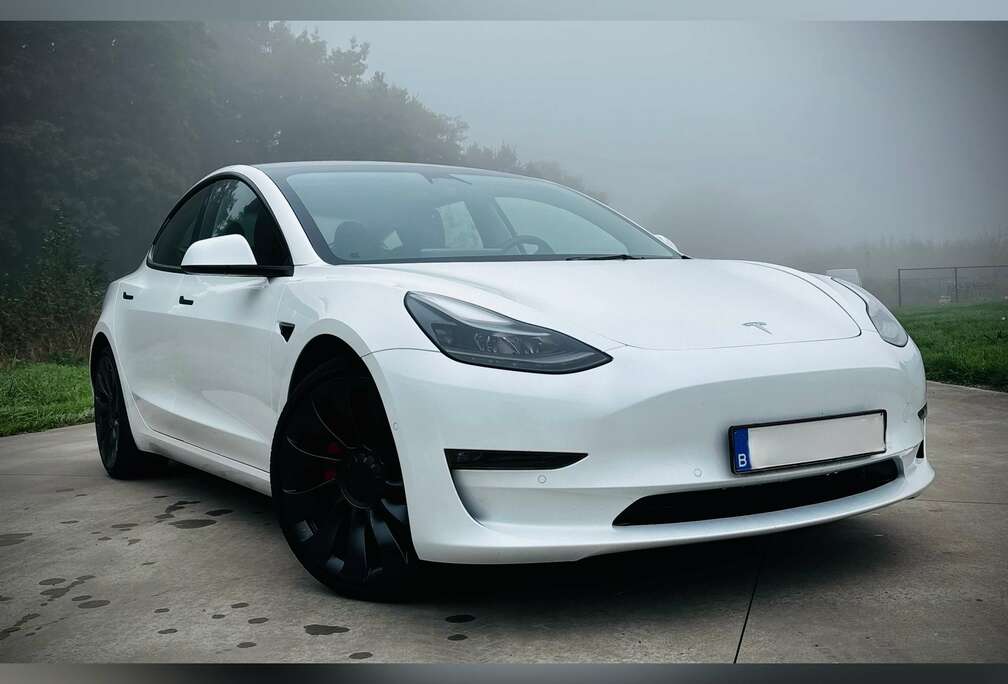 Tesla Model 3 Dual Motor Performance