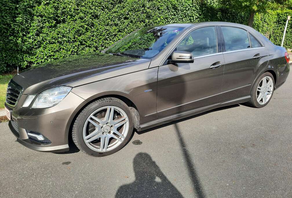 Mercedes-Benz E 200 CDI DPF BlueEFFICIENCY 7G-TRONIC Avantgarde