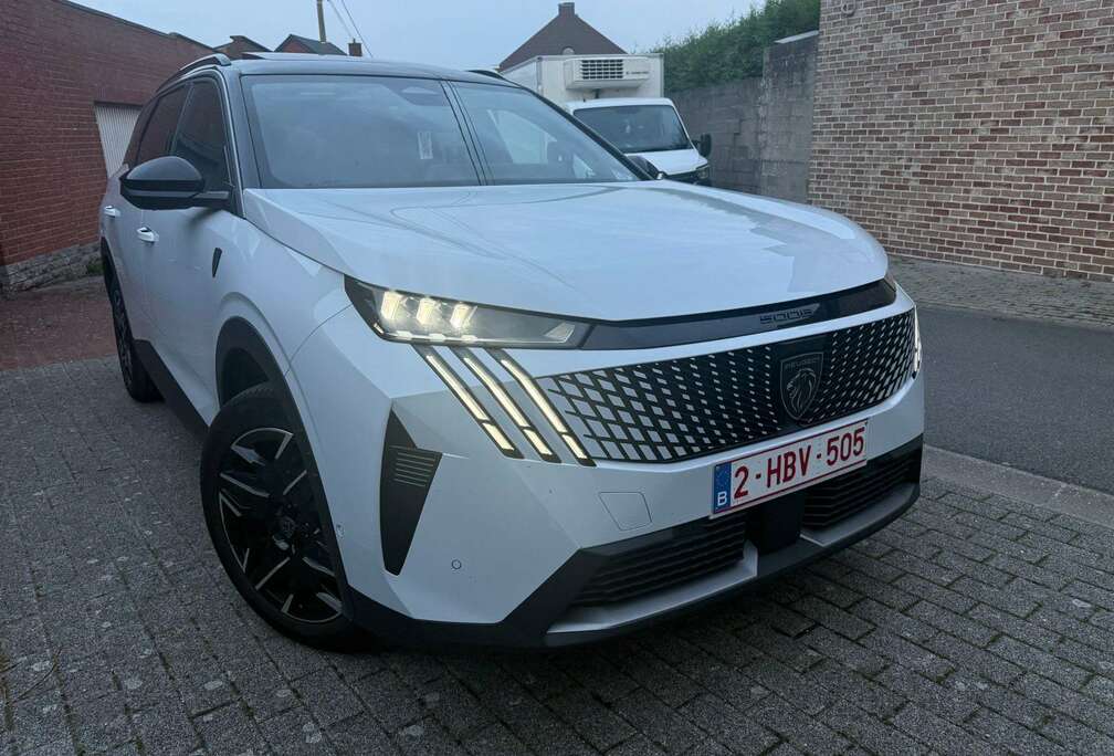 Peugeot 12i serie GT 7pl. 136cv + 30cv an06/25 full opts