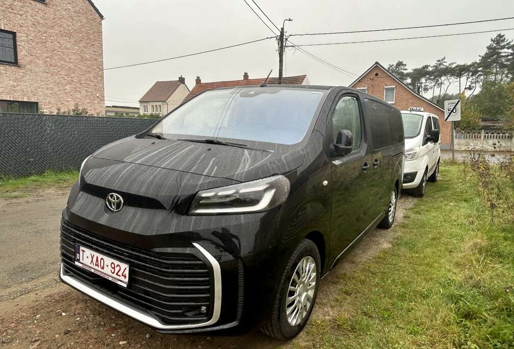 Toyota Toyota proace 2.0 diesel- 10/2024- 9 plaatsen