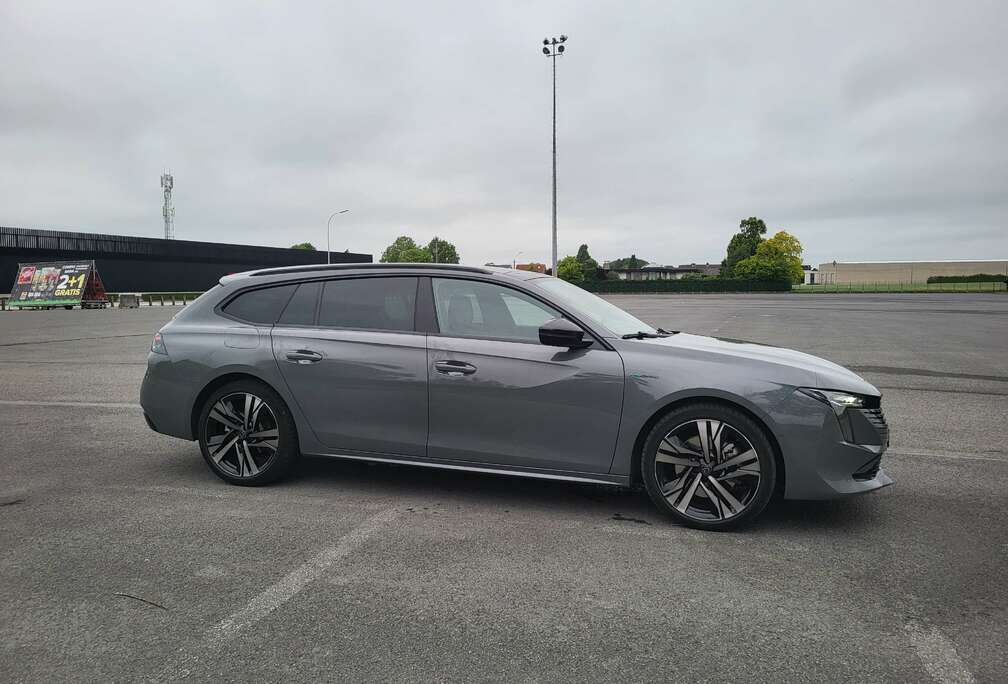 Peugeot 508 SW Plug-In Hybrid 225 e-EAT8 GT