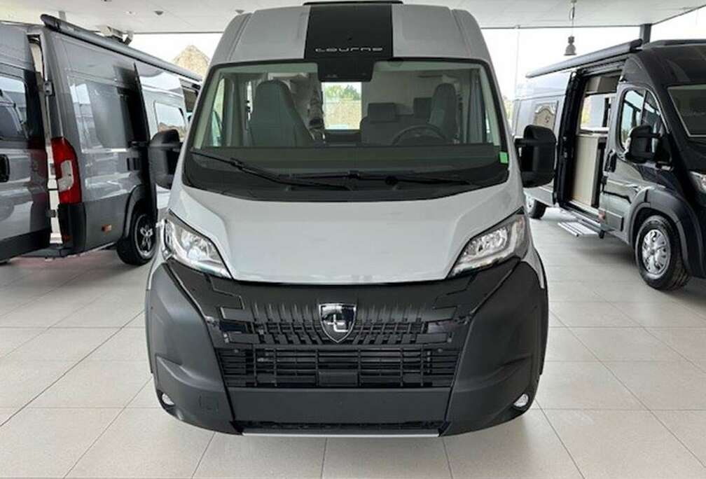 Peugeot Campervan Tourne Cruise 6m