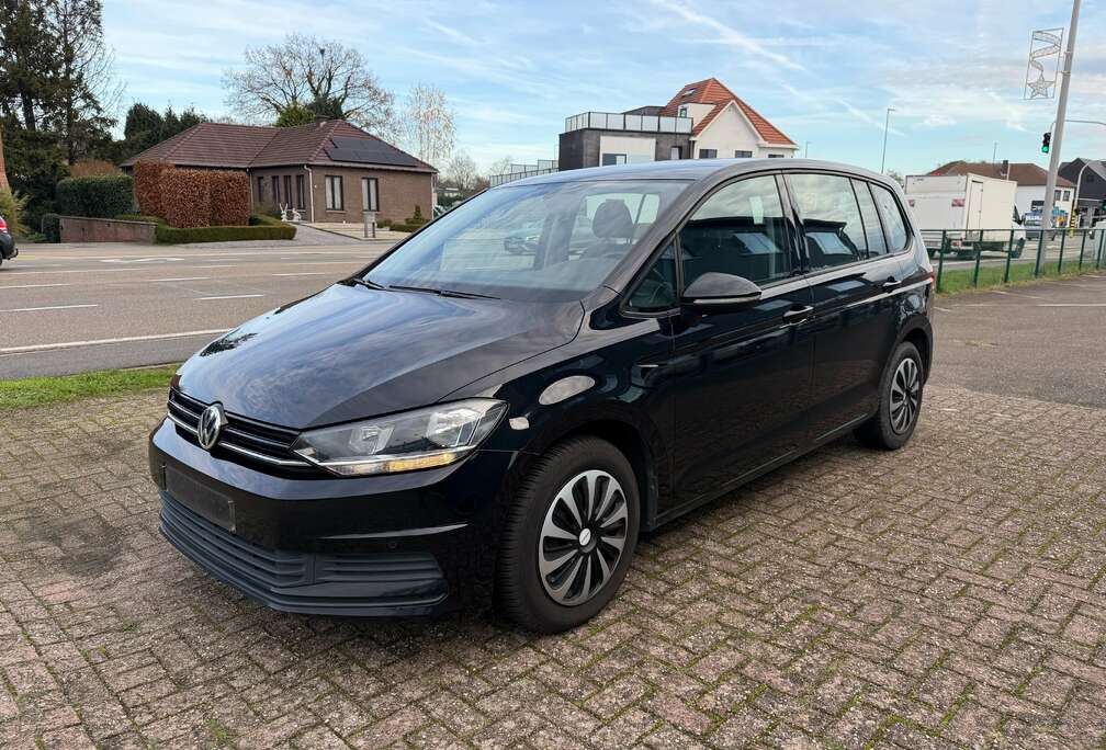 Volkswagen Touran 2.0 TDI SCR DSG Trendline