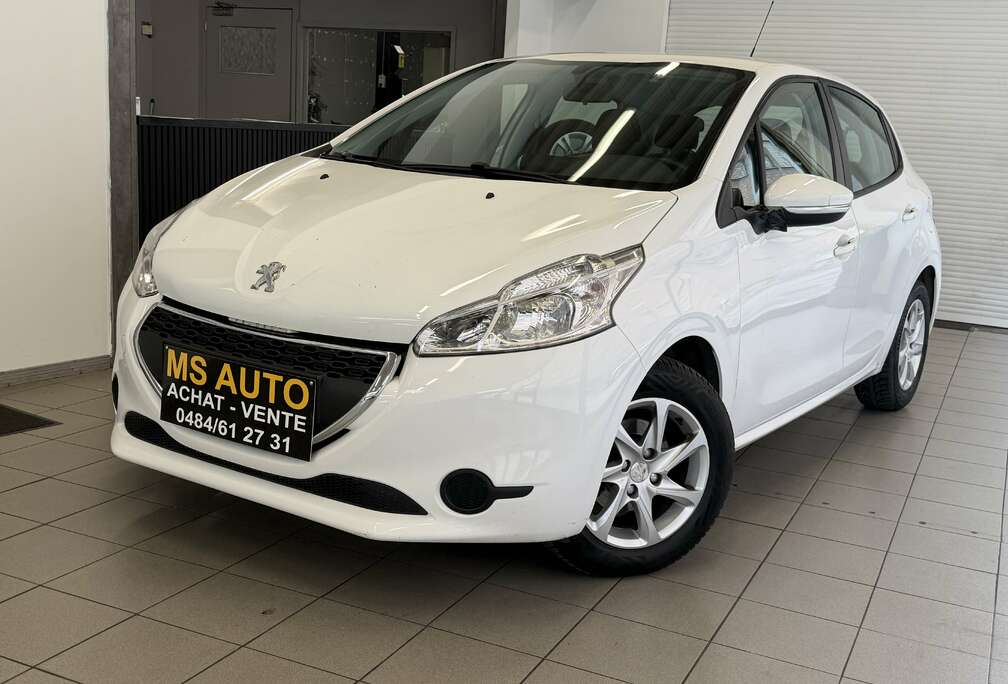 Peugeot 208 1.2i Active
