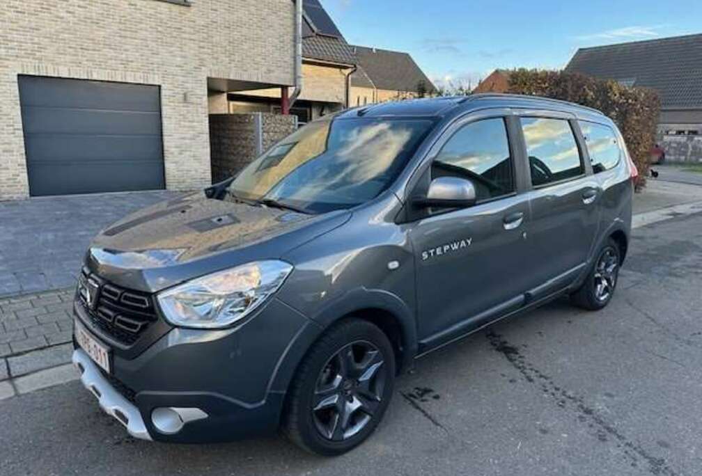 Dacia Lodgy TCe 115 Stepway Celebration