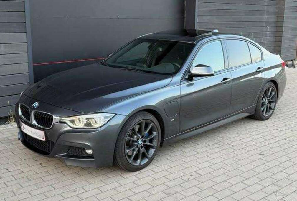BMW 330eA Plug-In Hybrid